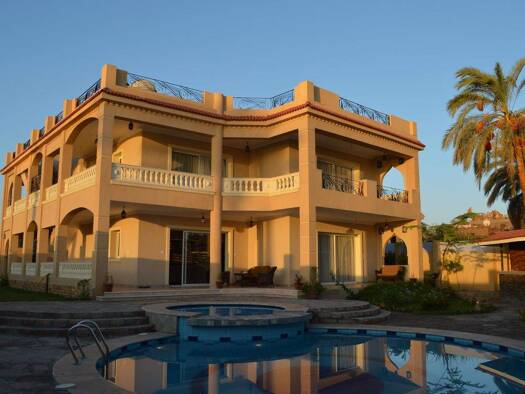 Villa zum Kauf 7 Zimmer 300 m² 1.400 m² Grundstück JG2G+46H  West Al Toud  Luxor  Luxor Governorate 1 Luxor