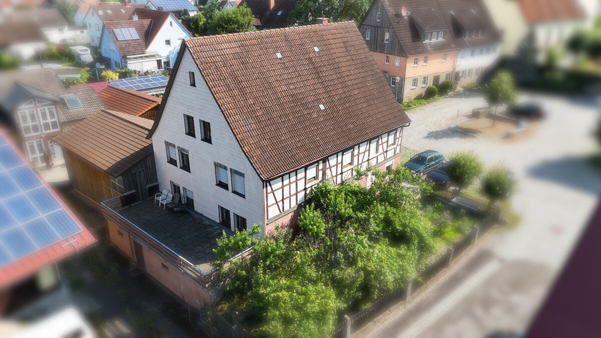 Einfamilienhaus zum Kauf 239.000 € 7 Zimmer 193,2 m²<br/>Wohnfläche 457 m²<br/>Grundstück Michelfeld Michelfeld 74545