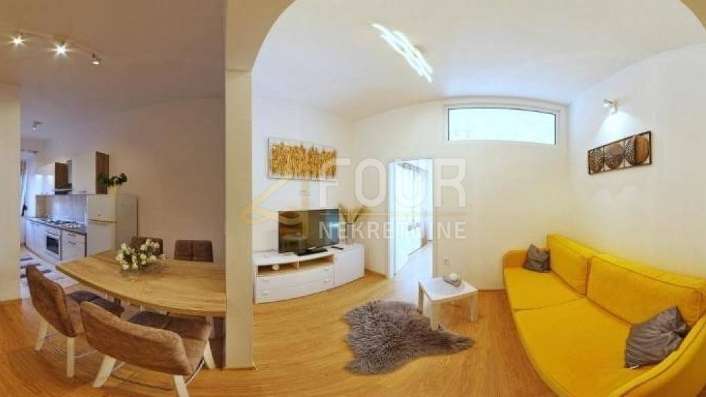Wohnung zum Kauf 160.000 € 2 Zimmer 26 m² Centar, Pula Center