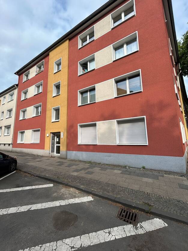 Wohnung zur Miete 623 € 4 Zimmer 87,8 m² 3. Geschoss frei ab sofort Dahnstraße 19 Frohnhausen Essen 45144