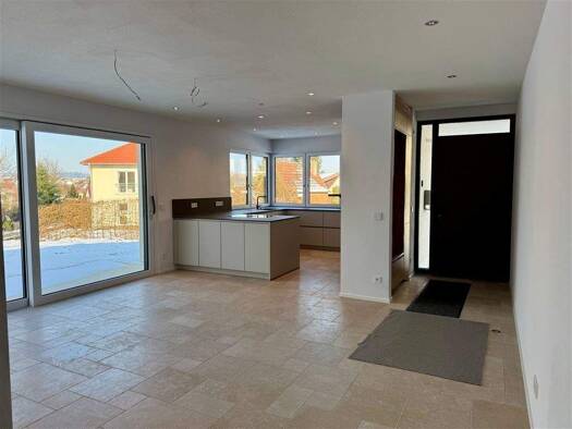 Wohnung zur Miete 900 € 3 Zimmer 90 m² frei ab 01.05.2026 Röhlingen Ellwangen 73479