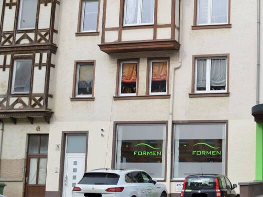 Wohnung zur Miete 490 € 4 Zimmer 80 m² 1. Geschoss frei ab sofort Kulmbacher Str. 30 Innenstadt Hof 95030