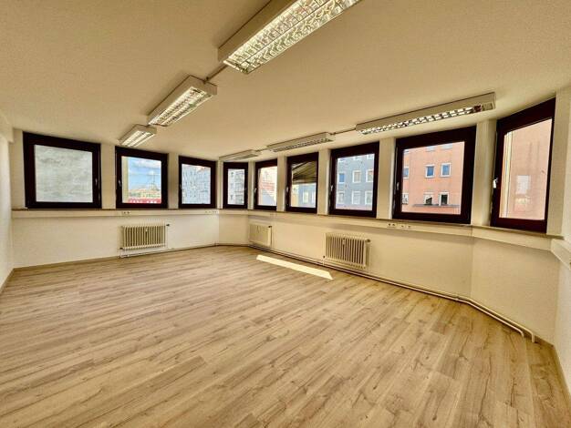 Bürofläche zum Kauf provisionsfrei 699.000 € 220 m² Bürofläche Pillenreuther Str. 14 Steinbühl Nürnberg 90459