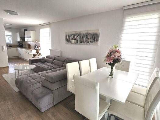 Terrassenwohnung zur Miete 875 € 4,5 Zimmer 85 m² EG frei ab 01.11.2025 Trossingen Trossingen 78647