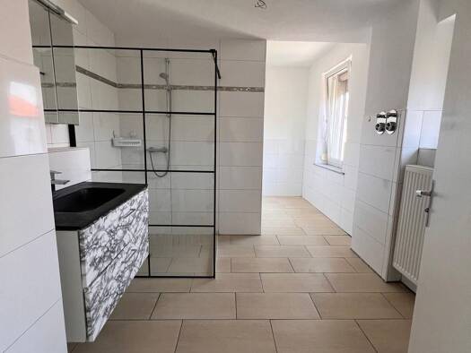 Wohnung zur Miete 900 € 3 Zimmer 104 m² frei ab sofort Igersheim Igersheim 97999