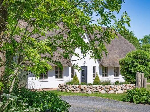 Haus zum Kauf 1.950.000 € 6 Zimmer 247 m² 8.943 m² Grundstück Garding Kirchspiel 25836