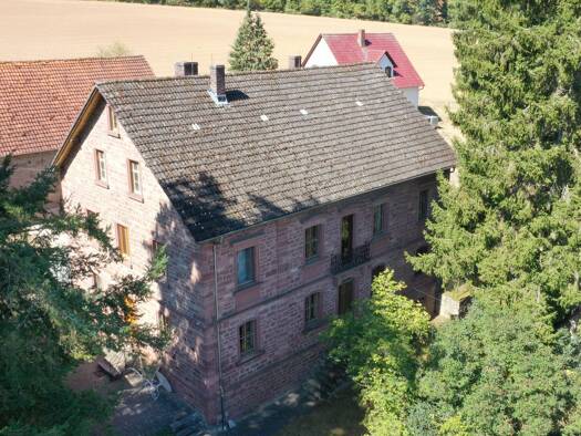 Haus zur Miete 1.250 € 3 Zimmer 250 m² 700 m² Grundstück Gamburg Werbach 97956