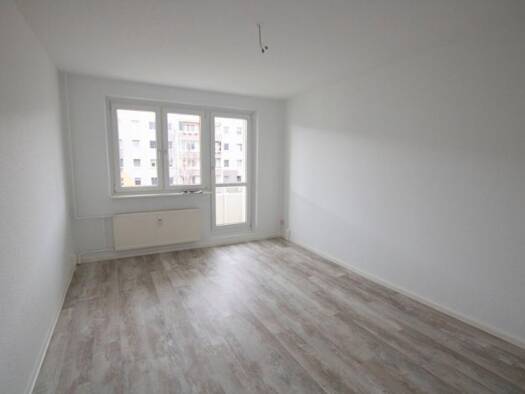 Wohnung zur Miete 359 € 3 Zimmer 59,7 m² 4. Geschoss frei ab 01.09.2026 Kattowitzer Str. 36 Südstadt Halle (Saale) 06128