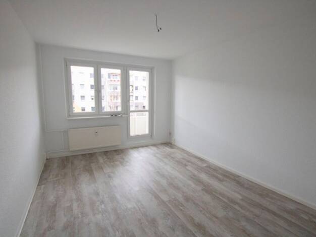 Wohnung zur Miete 359 € 3 Zimmer 59,7 m² 4. Geschoss Kattowitzer Straße 36 Südstadt Süd 06128