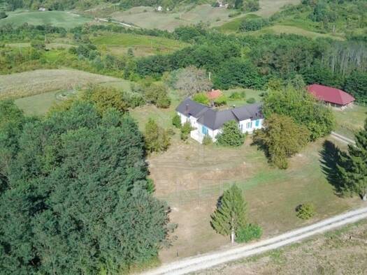 Haus zum Kauf 275.000 € 11 Zimmer 398 m² 75.567 m² Grundstück Slunj 47240