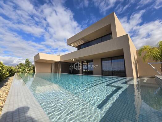Haus zum Kauf 2.400.000 € 250 m² 821 m² Grundstück Puerto de la Cruz 38400