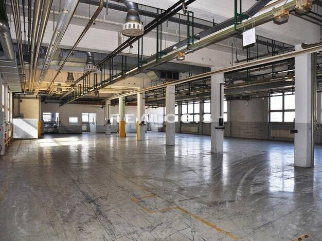 Halle/Industriefläche zur Miete 1.300 m² Lagerfläche Manching 85077