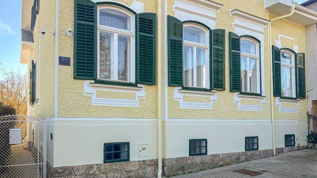 Villa zur Miete 2.980 € 6 Zimmer 280 m² 656 m² Grundstück Brunn am Gebirge 2345