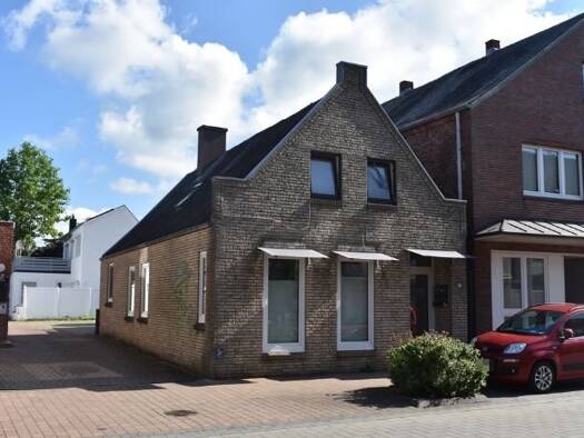 Sonstiges zum Kauf 99.000 € 5 Zimmer 86 m² 201 m² Grundstück Bredstedt 25821