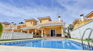 Villa zum Kauf 510.000 € 4 Zimmer 121,8 m² 459,3 m² Grundstück Cabo Roig 03189