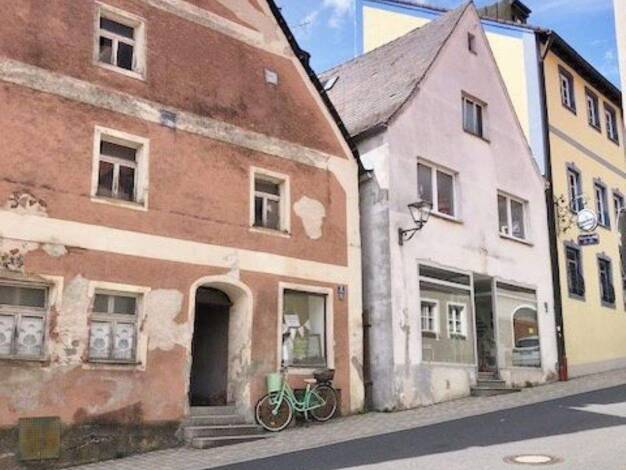 Einfamilienhaus zum Kauf 168.500 € 10 Zimmer 540 m² 324 m² Grundstück Velburg 92355