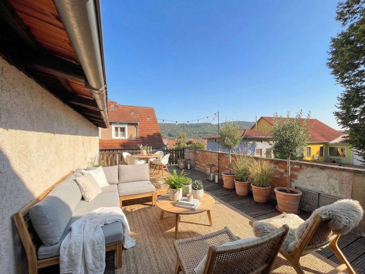 Immobilie in Treffurt - Naturnah wohnen im Werratal - Familienfreundliches Einfamilienhaus mit Garage, Carport, großem Garten und traumhafter Terrasse in Falken - Bild 1