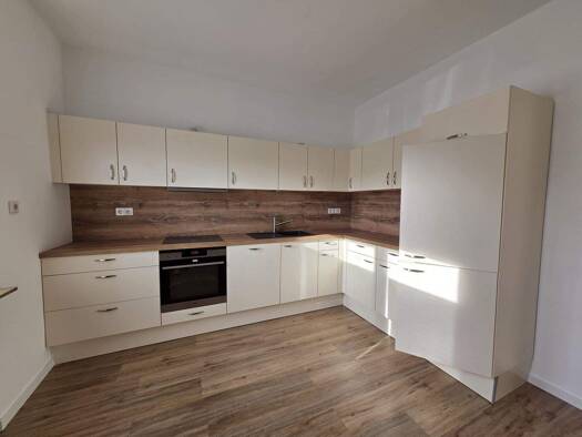 Wohnung zur Miete 780 € 3 Zimmer 100 m² frei ab sofort Ring 6 Ganderkesee 27777