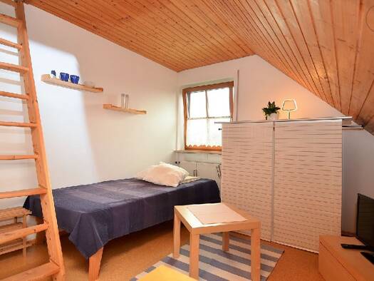 WG-Zimmer zur Miete Wohnen auf Zeit 490 € 22 m² 1. Geschoss frei ab sofort Untermeitingen Untermeitingen 86836