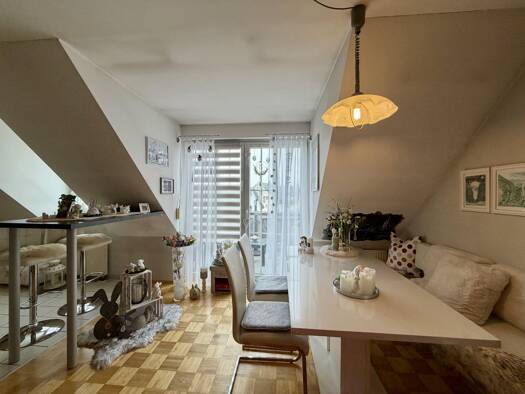 Wohnung zum Kauf 255.000 € 3 Zimmer 82 m² frei ab 01.06.2026 Saal 93342