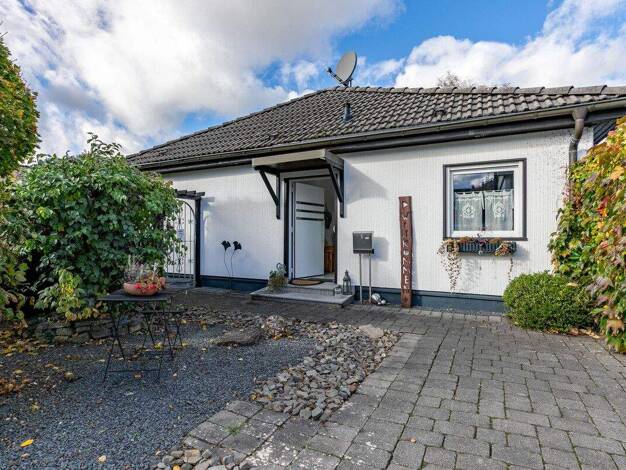 Bungalow zum Kauf 395.000 € 3 Zimmer 100 m² 473 m² Grundstück Seelscheid Neunkirchen-Seelscheid 53819