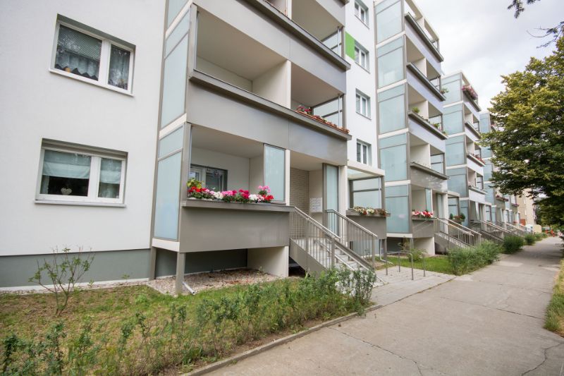 Wohnung zur Miete 350 € 3 Zimmer 57,3 m²<br/>Wohnfläche 5.<br/>Geschoss 01.03.2025<br/>Verfügbarkeit Fischerring 5 Heide-Nord / Blumenau Halle (Saale) 06120