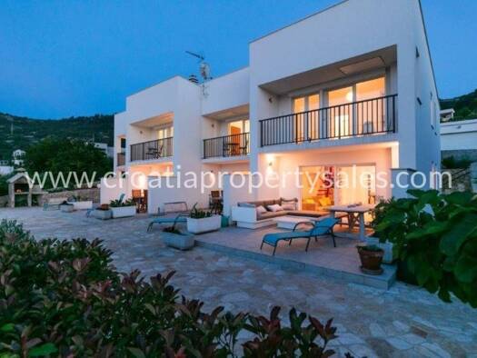 Haus zum Kauf 1.670.000 € 8 Zimmer 320 m² Vis