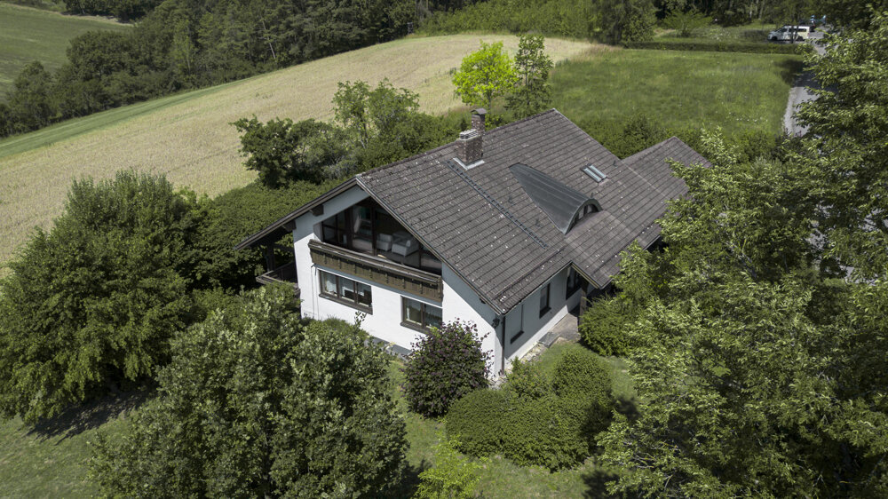 Einfamilienhaus zum Kauf 685.000 € 10 Zimmer 253,5 m²<br/>Wohnfläche 1.500 m²<br/>Grundstück Oberlauter Lautertal 96486