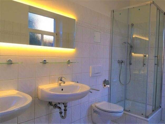 Wohnung zur Miete 320 € 2 Zimmer 62,5 m² 2. Geschoss frei ab sofort Glösaer Str. 20 Ebersdorf Chemnitz 09131