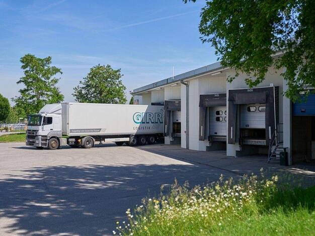 Lagerhalle zur Miete 4,49 € 3.924,5 m² Lagerfläche teilbar ab 1.538,7 m² Werner-von-Siemens-Straße 6 Hochfeld Augsburg 86159