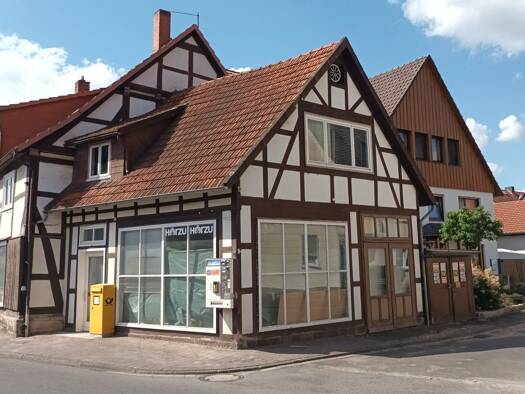 Mehrfamilienhaus zum Kauf provisionsfrei 195.000 € 10 Zimmer 200 m² 224 m² Grundstück Marktstraße 7 Lippoldsberg Wahlsburg 34399