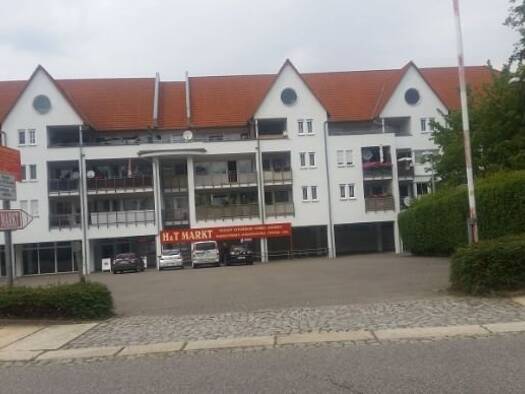 Wohnung zur Miete 375 € 3 Zimmer 67 m² 3 Geschosse frei ab sofort Limbach-Oberfrohna Limbach-Oberfrohna 09212