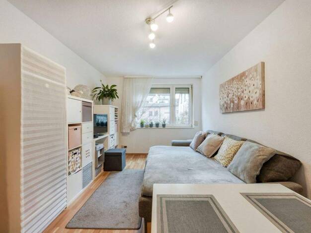 Wohnung zum Kauf 150.000 € 2 Zimmer 44,4 m² EG Ohmstraße 1C Zuffenhausen Stuttgart 70435