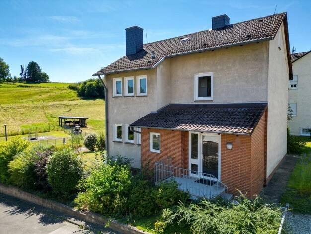 Einfamilienhaus zum Kauf 225.000 € 5 Zimmer 120,7 m² 507 m² Grundstück Simmershausen Fuldatal 34233