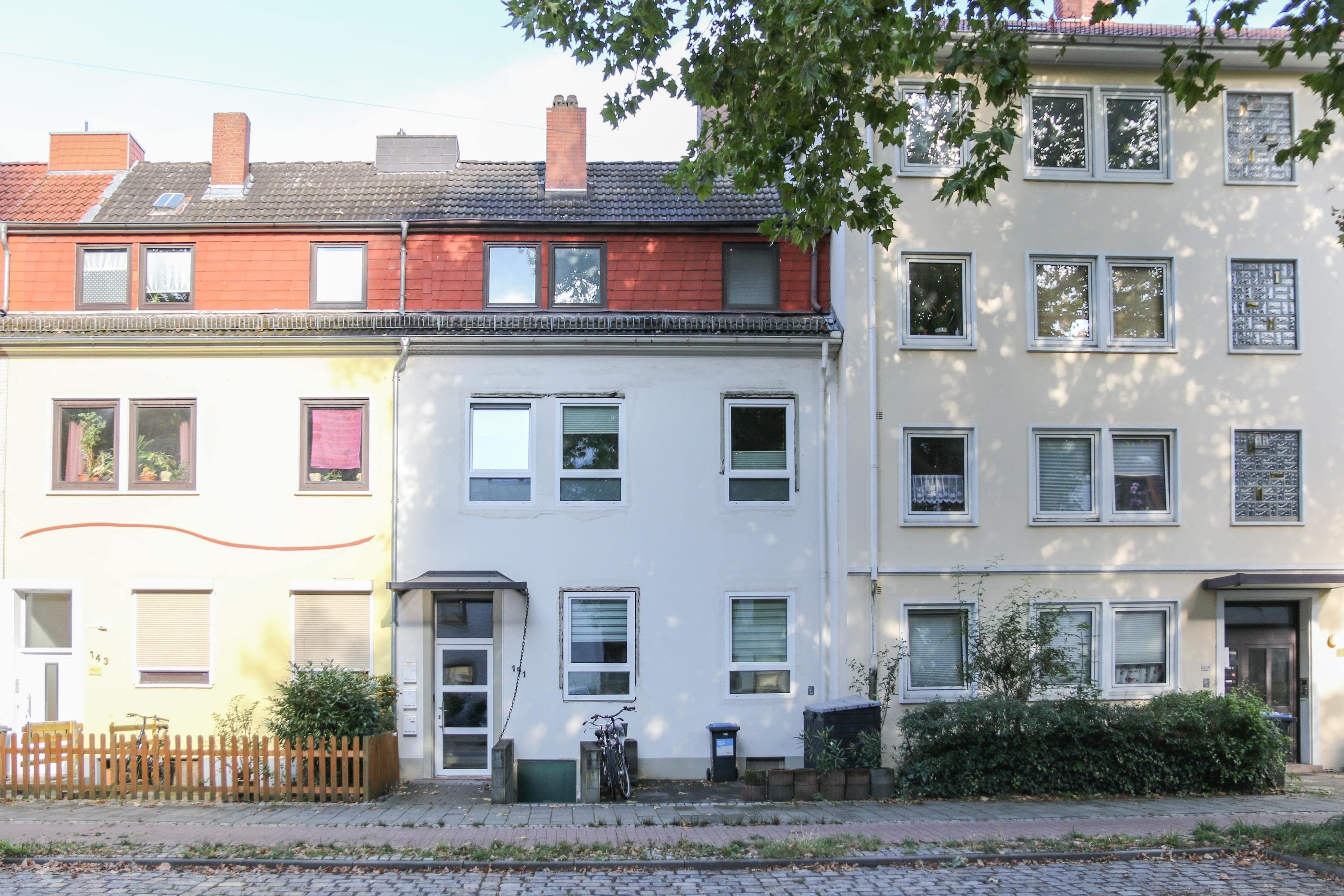 Mehrfamilienhaus zum Kauf 395.000 € 6 Zimmer 170 m²<br/>Wohnfläche 183 m²<br/>Grundstück Hohentor Bremen 28199