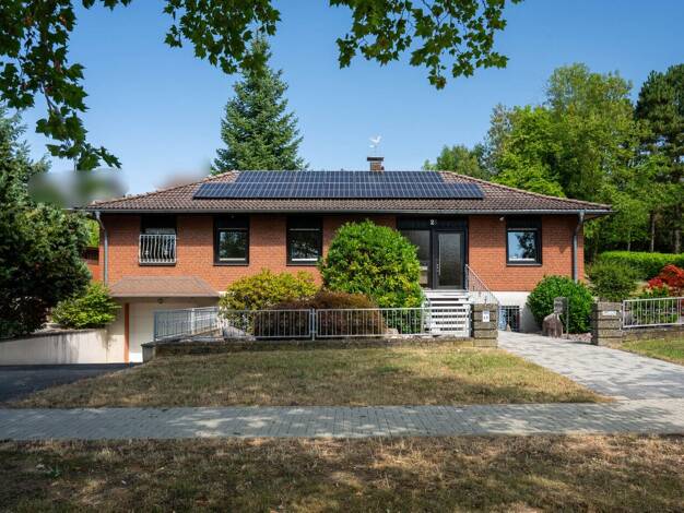 Bungalow zum Kauf 349.000 € 5,5 Zimmer 146 m² 1.383 m² Grundstück Homberg Homberg 34576