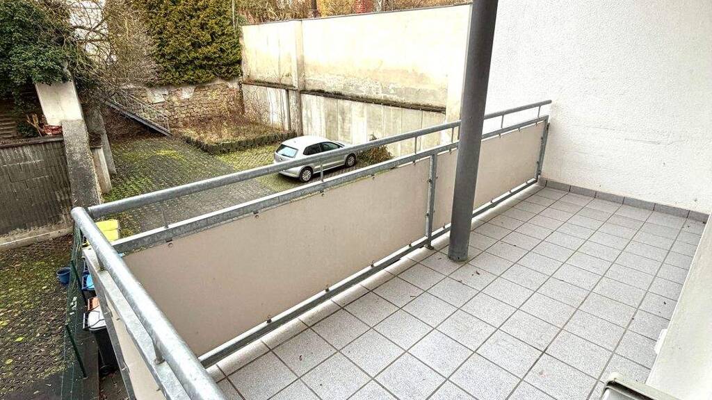 Wohnung zur Miete 378 € 2 Zimmer 63 m² 4 Geschosse frei ab sofort Altenburger Straße 61 Ostviertel Gera 07546