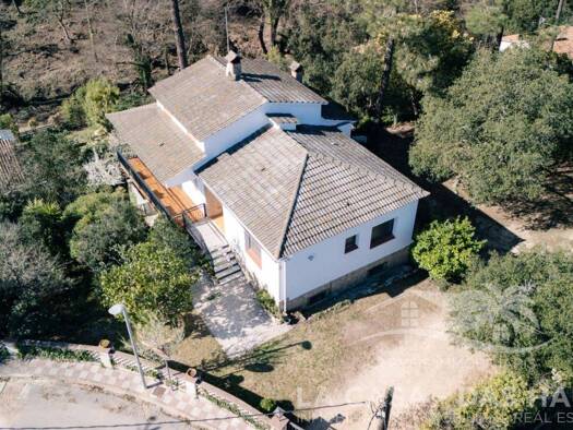 Villa zum Kauf 375.000 € 5 Zimmer 273 m² 1.102 m² Grundstück TORDERA Lloret de Mar 17310