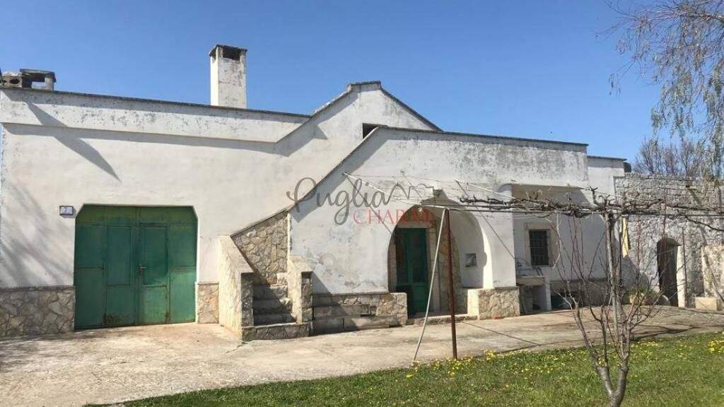 Haus zum Kauf 111.111.111 € 300 m² 30.000 m² Grundstück Cisternino 72014