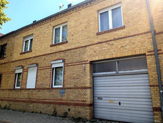 Reihenmittelhaus zum Kauf 125.000 € 5 Zimmer 120 m² 768 m² Grundstück Wolfen 06766