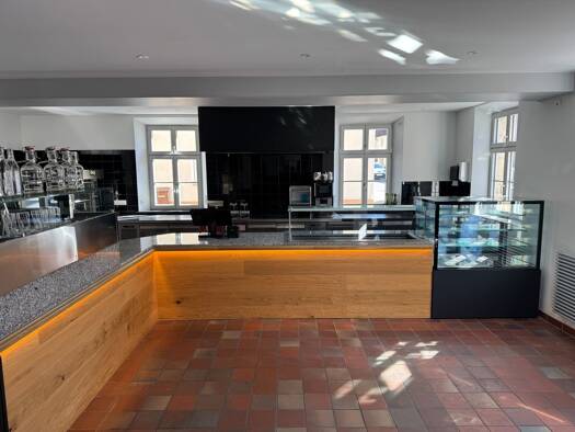 Büro zur Miete provisionsfrei 1.600 € 1 Zimmer 140 m² Bürofläche Marktplatz 7 Eschenau Eckental 90542