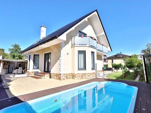 Mehrfamilienhaus zum Kauf als Kapitalanlage geeignet 879.000 € 10 Zimmer 346 m² 530 m² Grundstück Altenstadt 63674