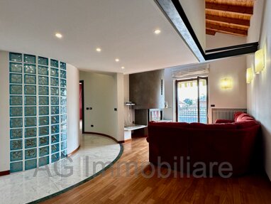 Penthouse zum Kauf 425.000 € 4 Zimmer 200 m² 2. Geschoss frei ab sofort via Colombo Verbania