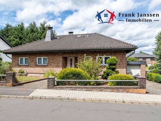 Haus zum Kauf 289.000 € 4 Zimmer 135 m² 753 m² Grundstück Kelberg 53539