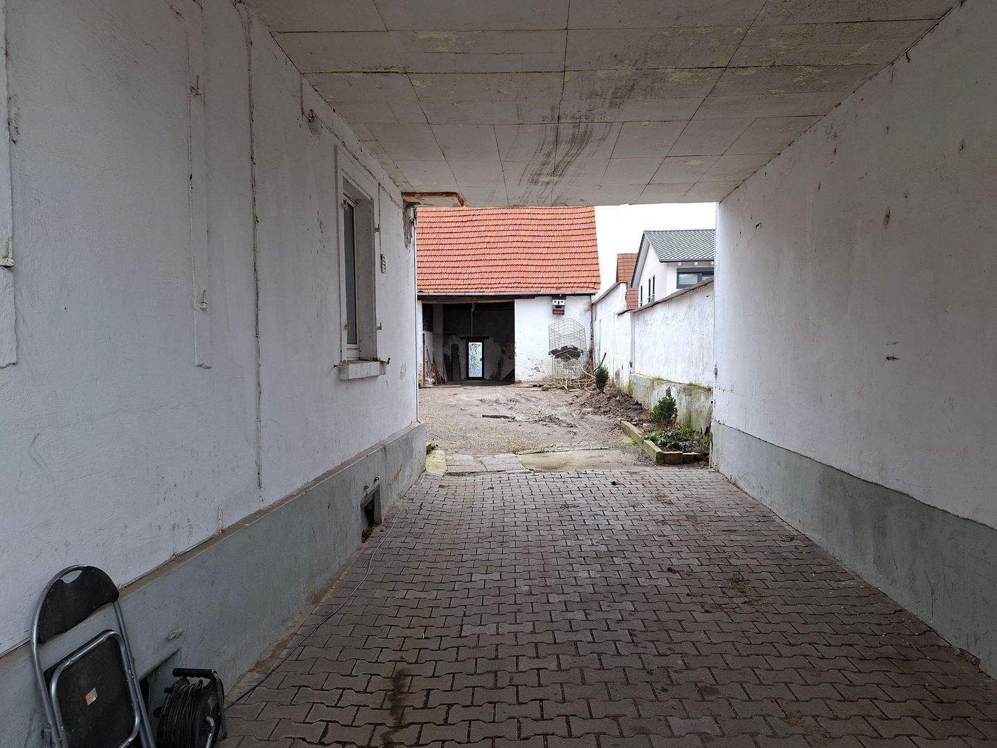 Immobilie in Dettenheim - MFH-Sanierungsobjekt  in 76706 Dettenheim-Rußheim VHB - Bild 3