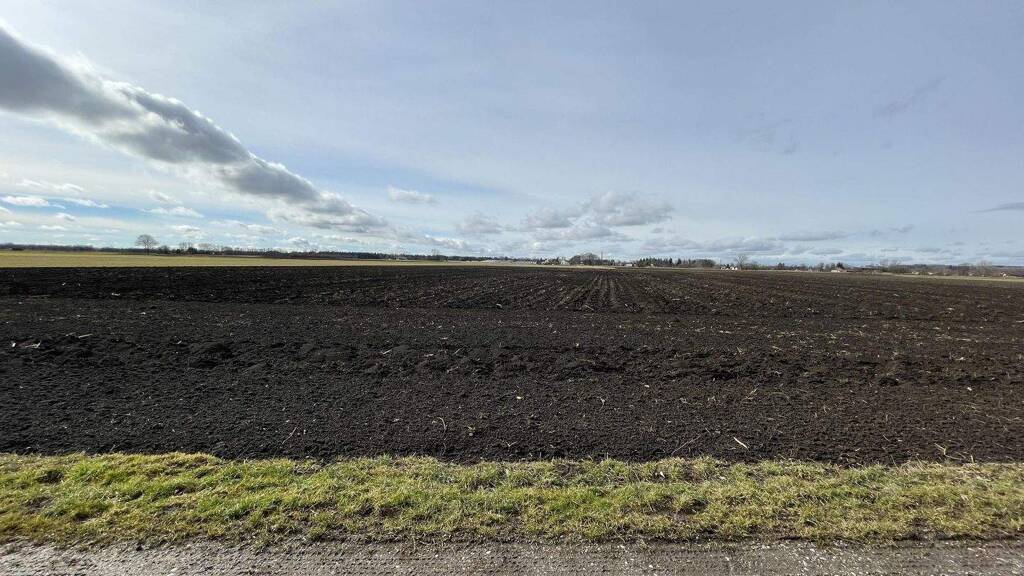 Land-/Forstwirtschaft zum Kauf 344.000 € 32.750 m² Grundstück Amberg 86854