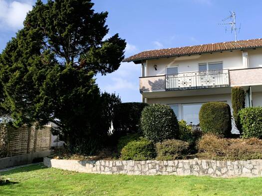 Doppelhaushälfte zur Miete 1.400 € 4,5 Zimmer 116 m² 750 m² Grundstück frei ab 01.09.2026 Luttingen Laufenburg (Baden) 79725