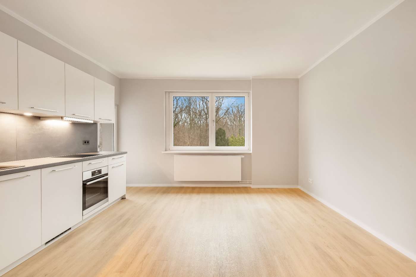 Wohnung zur Miete 910 € 1 Zimmer 42 m²<br/>Wohnfläche 2.<br/>Geschoss ab sofort<br/>Verfügbarkeit Lichterfelde Berlin 14167