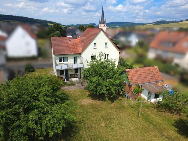 Einfamilienhaus zum Kauf 295.000 € 9 Zimmer 250 m² 1.284 m² Grundstück Angersbach Wartenberg / Angersbach 36367