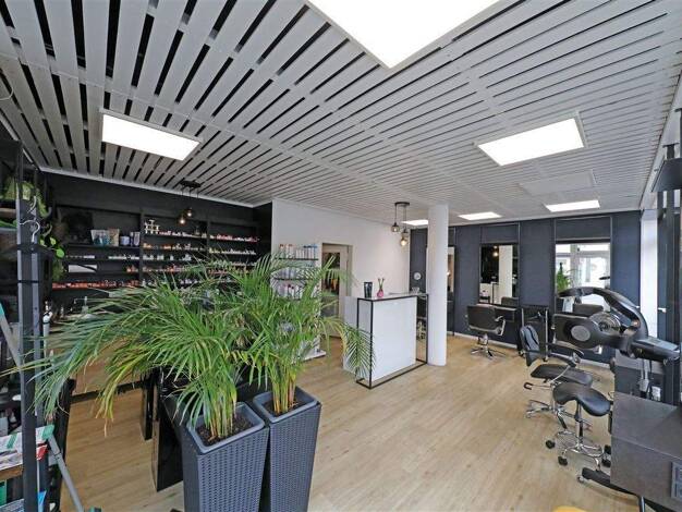 Ladenfläche zur Miete 1.100 € 32 m² Verkaufsfläche Unterrath Düsseldorf 40468